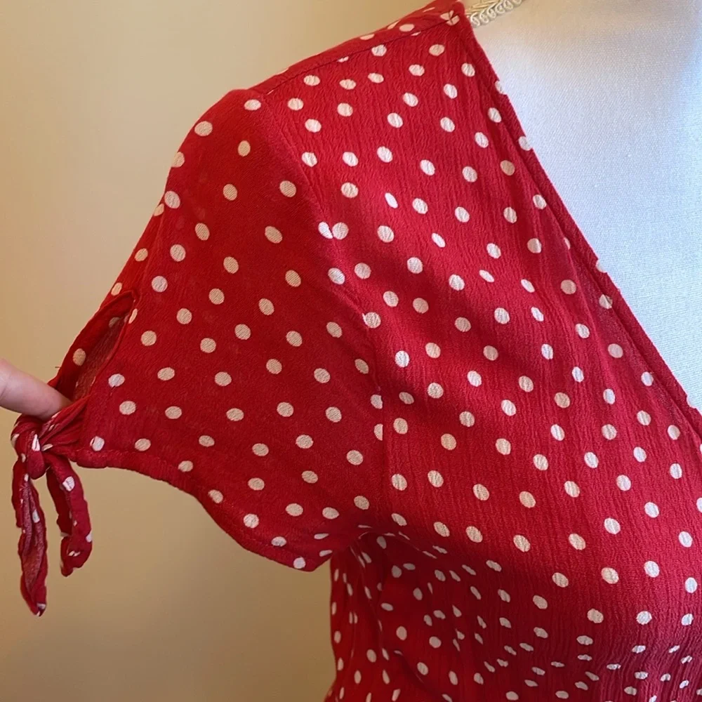 H&M Red polka dot Wrap dress EUC Small 4-6 LAST CHANCE - Picture 8 of 14